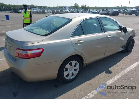 2009 Toyota Camry z USA, uszkodzony, nr VIN 4T1BE46K59U371991